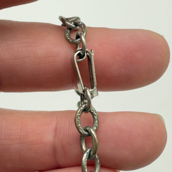 Vintage-Style Turquoise Resin Pendant Necklace With Silver-Tone Chain & Floral D - Picture 8 of 8